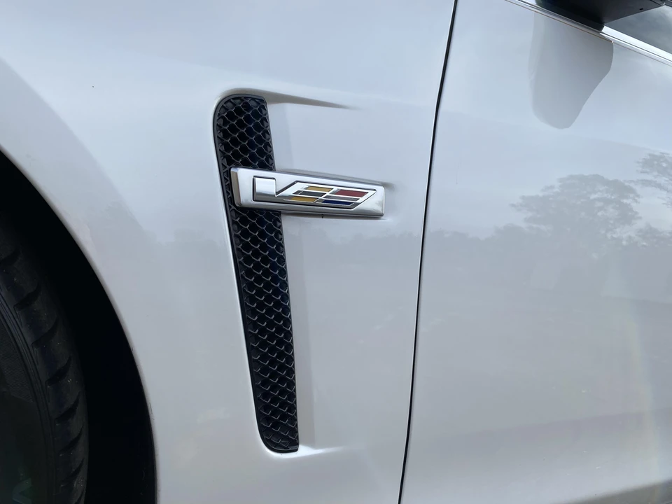 2016 Cadillac CTS-V 3rd Gen - Image 27 of 31