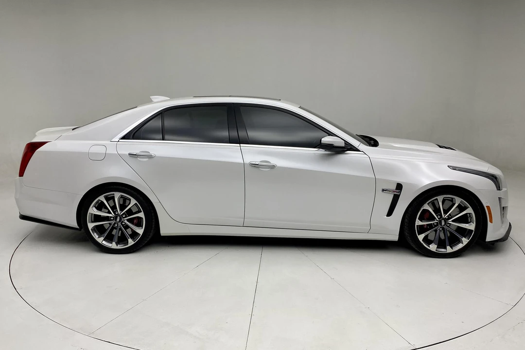 2016 Cadillac CTS-V 3rd Gen - Image 3 of 31