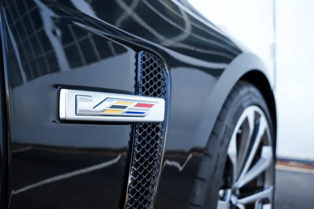 2016 Cadillac CTS-V 3rd Gen - Image 19 of 30