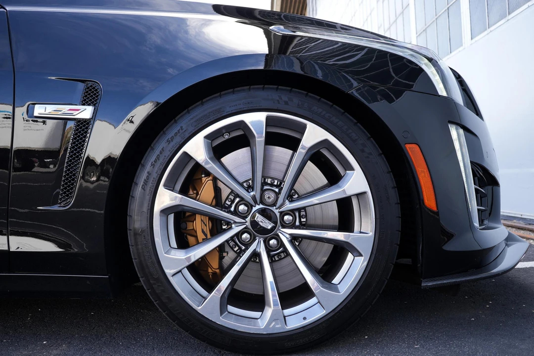 2016 Cadillac CTS-V 3rd Gen - Image 24 of 30