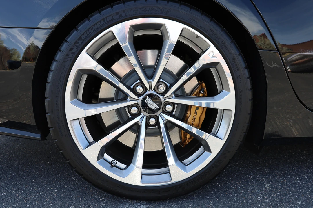 2016 Cadillac CTS-V 3rd Gen - Image 23 of 30