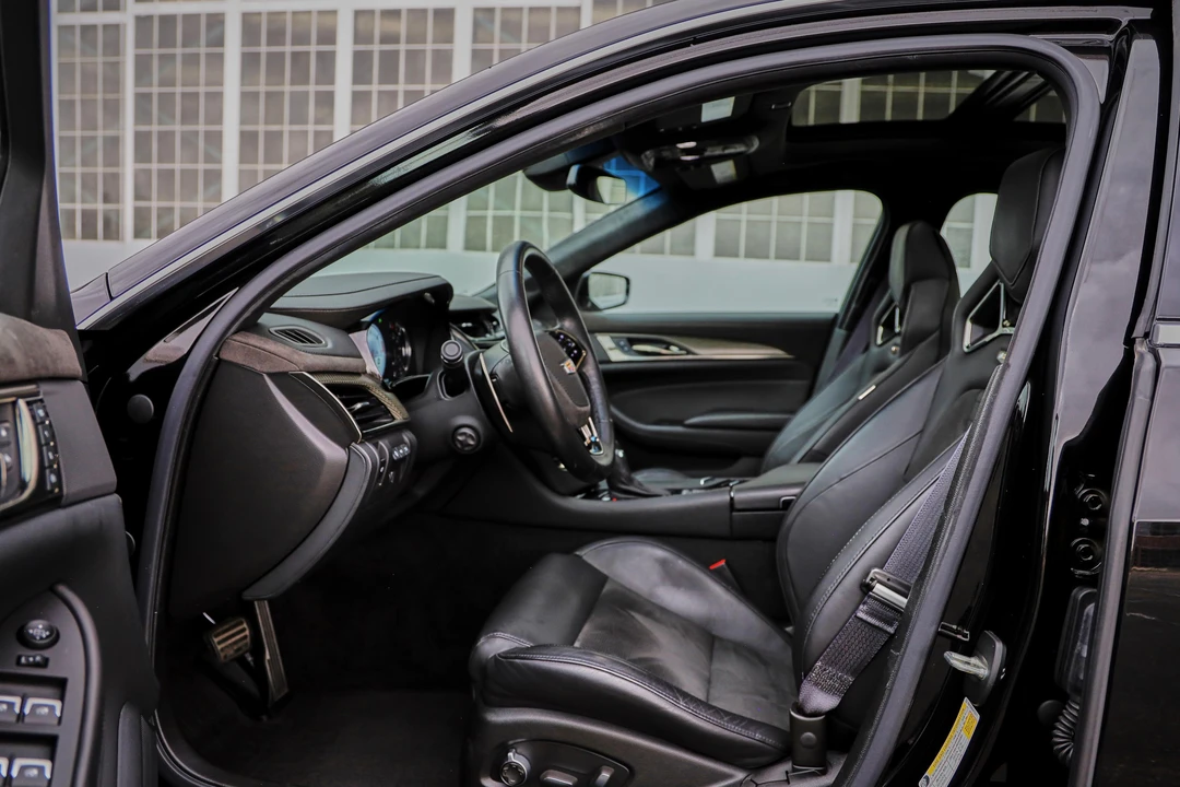 2016 Cadillac CTS-V 3rd Gen - Image 29 of 30