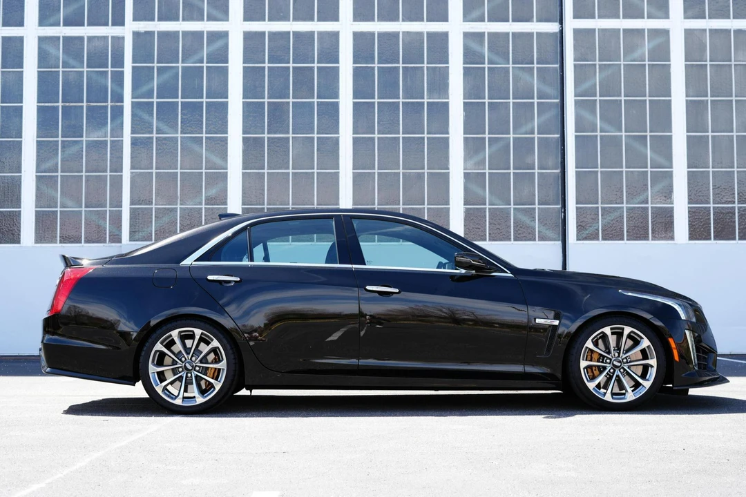 2016 Cadillac CTS-V 3rd Gen - Image 3 of 30