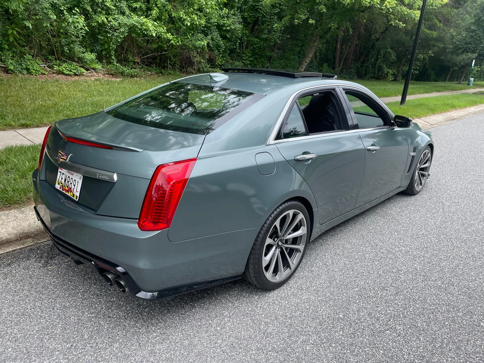 2016 Cadillac CTS-V 3rd Gen - Image 10 of 31
