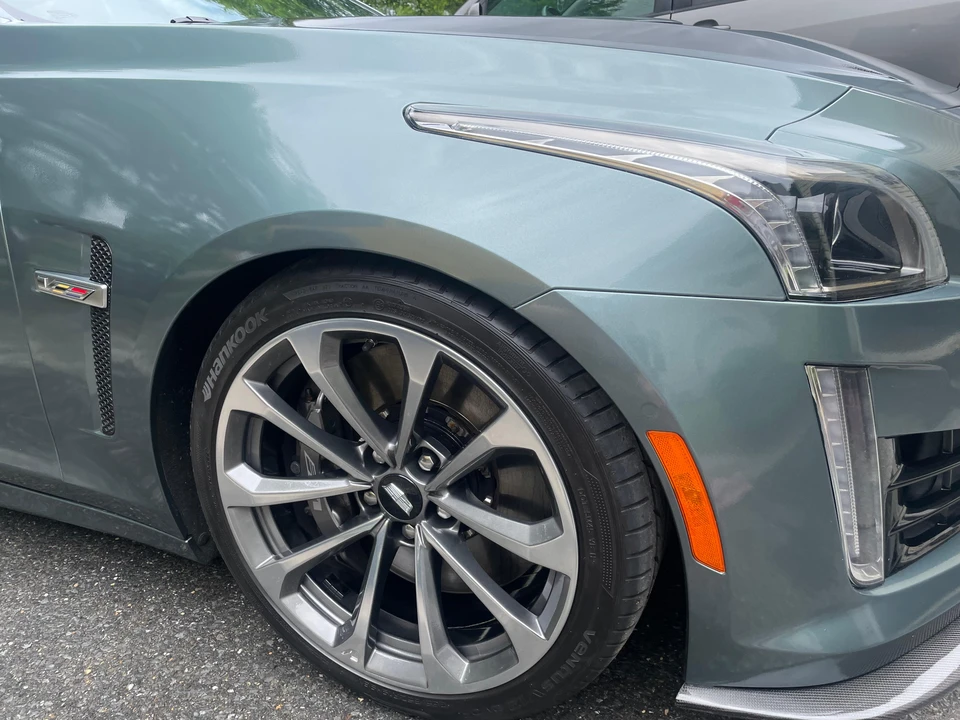 2016 Cadillac CTS-V 3rd Gen - Image 23 of 31