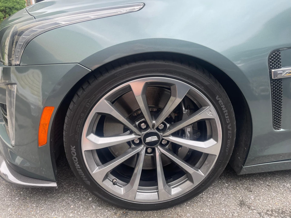 2016 Cadillac CTS-V 3rd Gen - Image 14 of 31