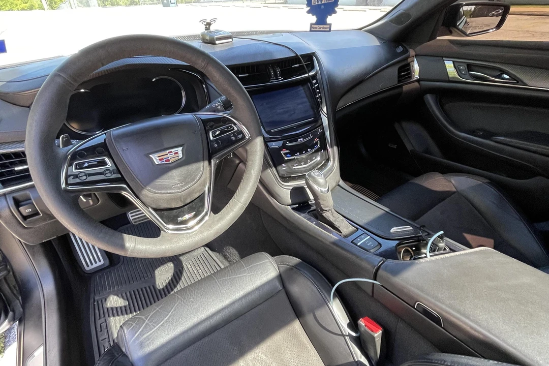 2016 Cadillac CTS-V 3rd Gen - Image 29 of 31