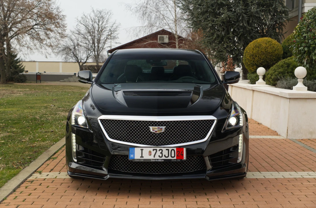 2016 Cadillac CTS-V 3rd Gen - Image 2 of 31