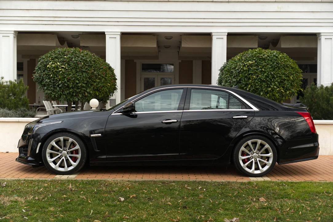2016 Cadillac CTS-V 3rd Gen - Image 8 of 31
