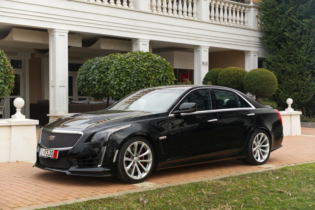 2016 Cadillac CTS-V 3rd Gen - Image 14 of 31
