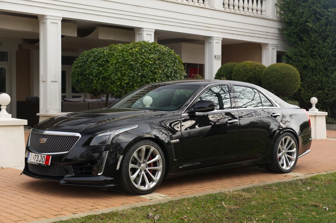 2016 Cadillac CTS-V 3rd Gen - Image 15 of 31