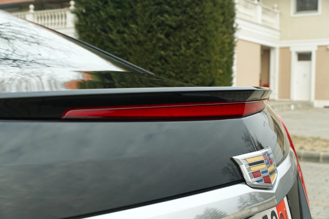 2016 Cadillac CTS-V 3rd Gen - Image 29 of 31