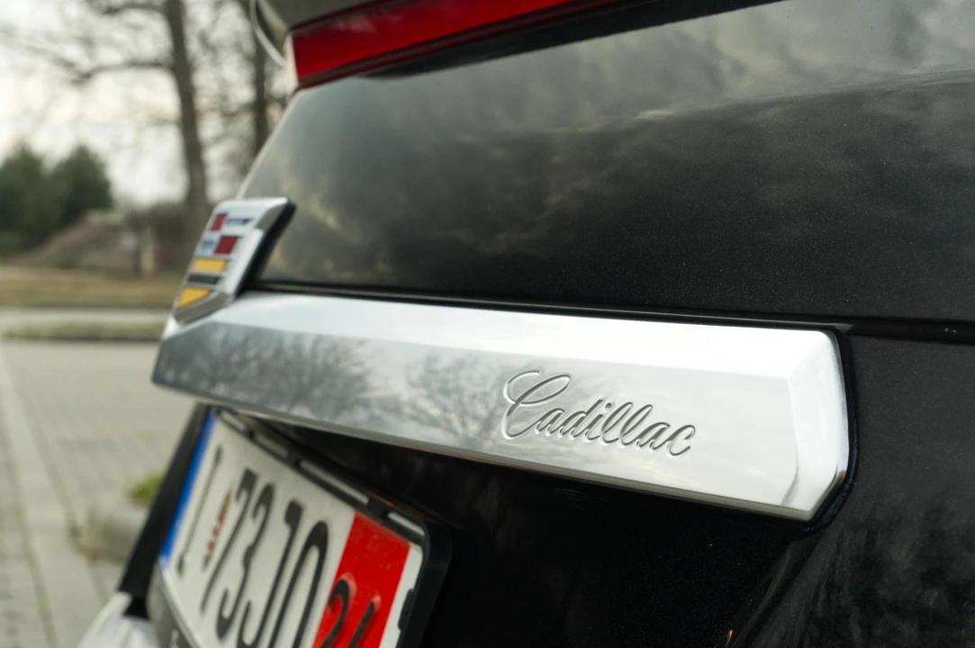 2016 Cadillac CTS-V 3rd Gen - Image 30 of 31