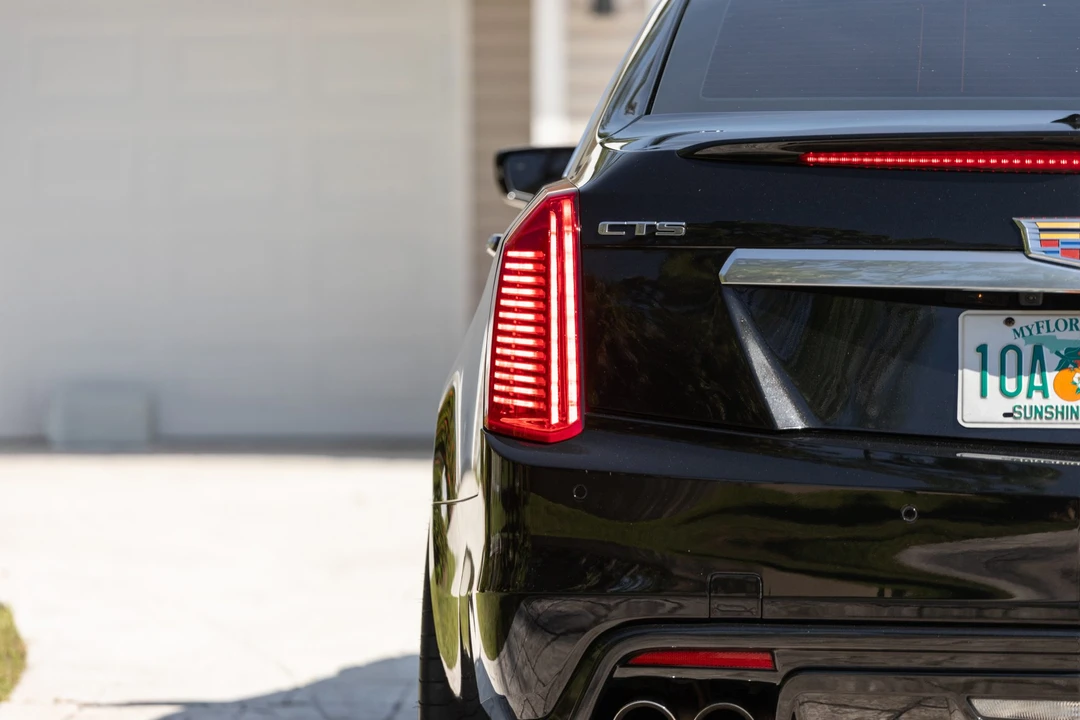 2016 Cadillac CTS-V 3rd Gen - Image 21 of 31