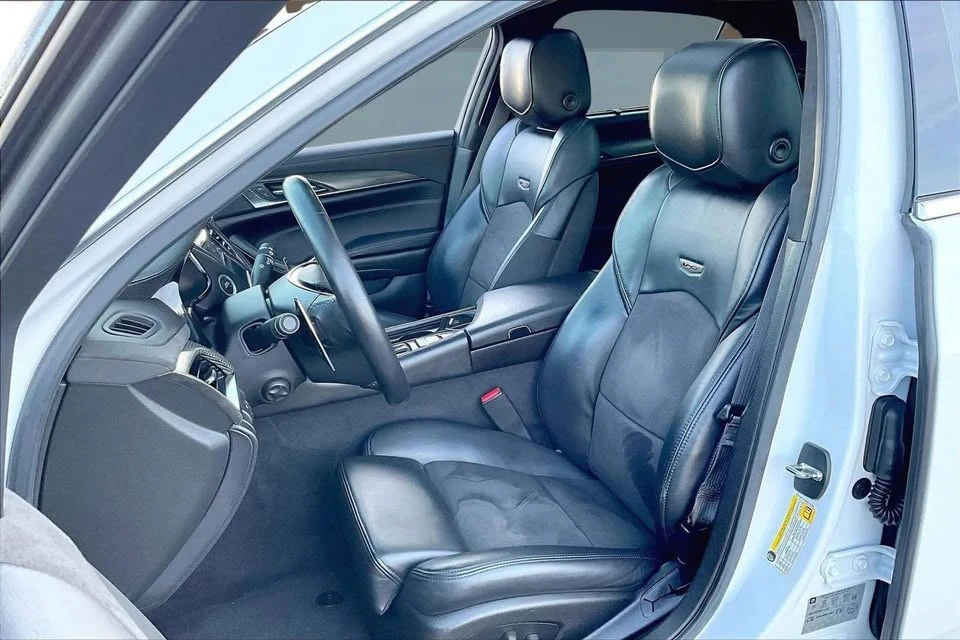 2016 Cadillac CTS-V 3rd Gen - Image 4 of 7