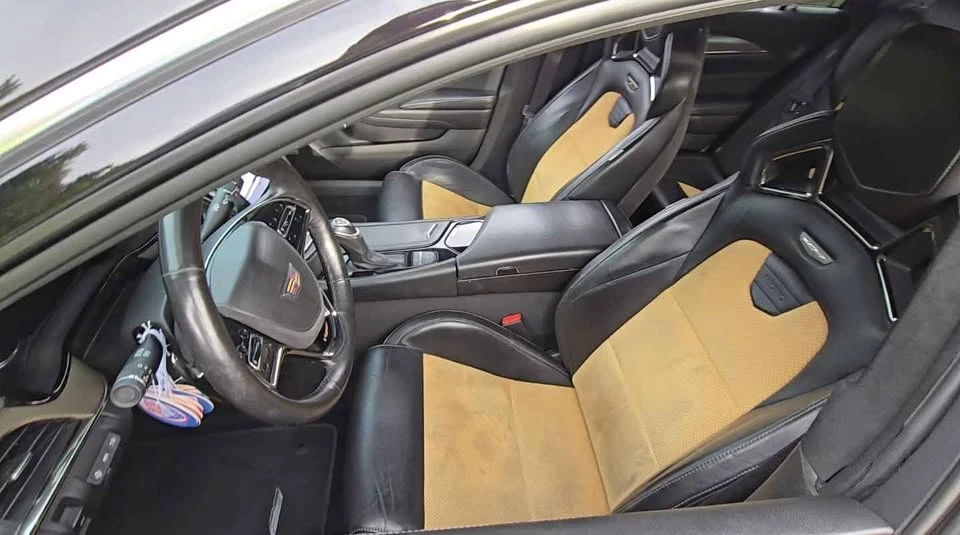 2016 Cadillac CTS-V 3rd Gen - Image 15 of 20