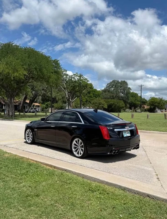 2016 Cadillac CTS-V 3rd Gen - Image 4 of 9