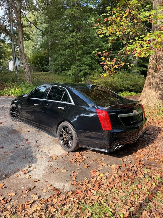 2016 Cadillac CTS-V 3rd Gen - Image 4 of 11