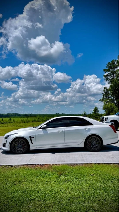 2016 Cadillac CTS-V 3rd Gen - Image 2 of 11