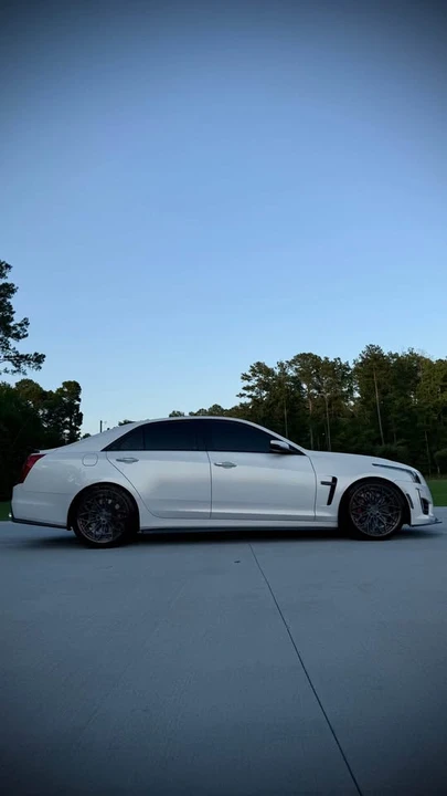2016 Cadillac CTS-V 3rd Gen - Image 10 of 11