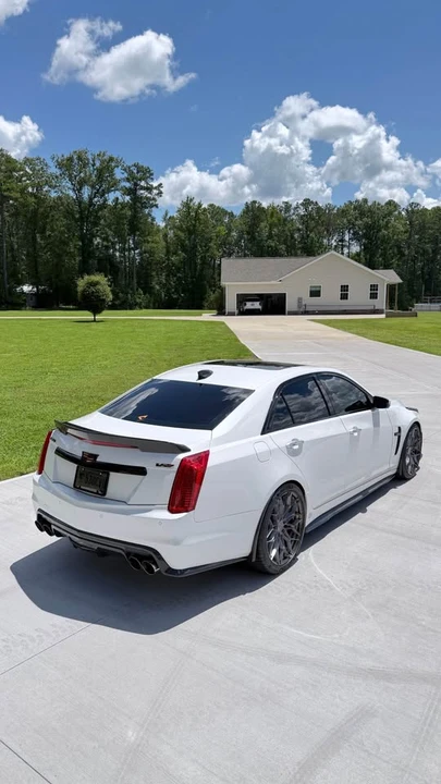 2016 Cadillac CTS-V 3rd Gen - Image 4 of 11