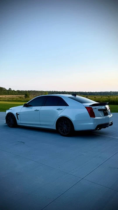 2016 Cadillac CTS-V 3rd Gen - Image 8 of 11