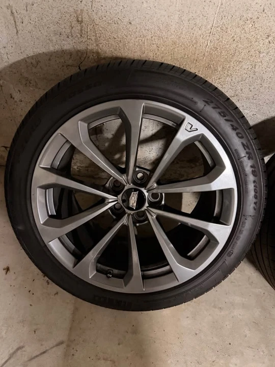 2016 Cadillac CTS-V 3rd Gen - Image 4 of 5