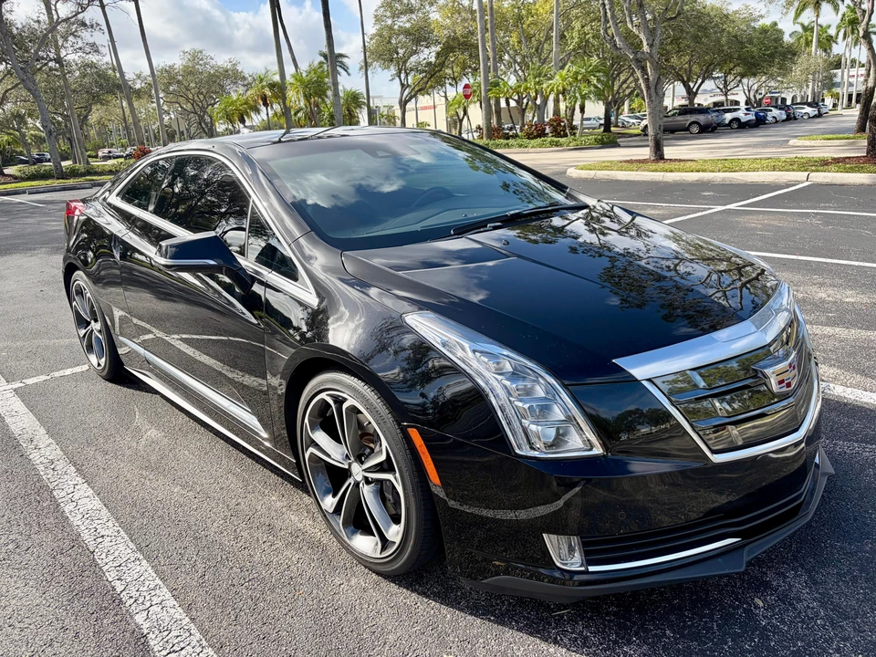 2016 Cadillac ELR - Image 11 of 31