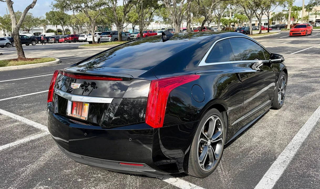 2016 Cadillac ELR - Image 9 of 31