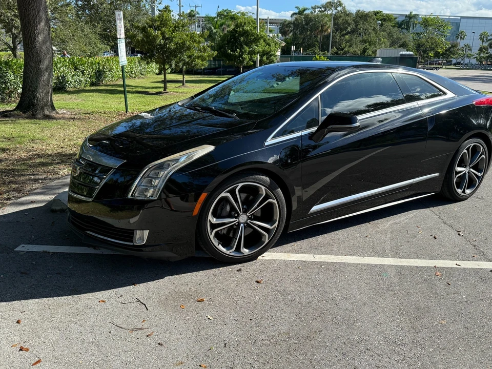 2016 Cadillac ELR - Image 9 of 21