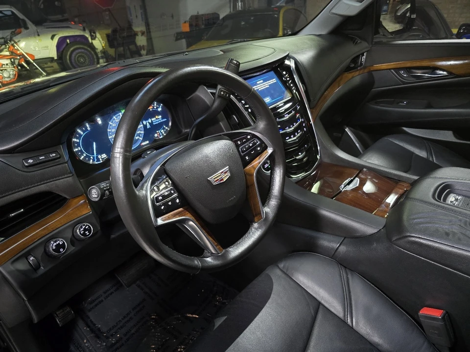 2016 Cadillac Escalade 4th Gen - Image 9 of 21