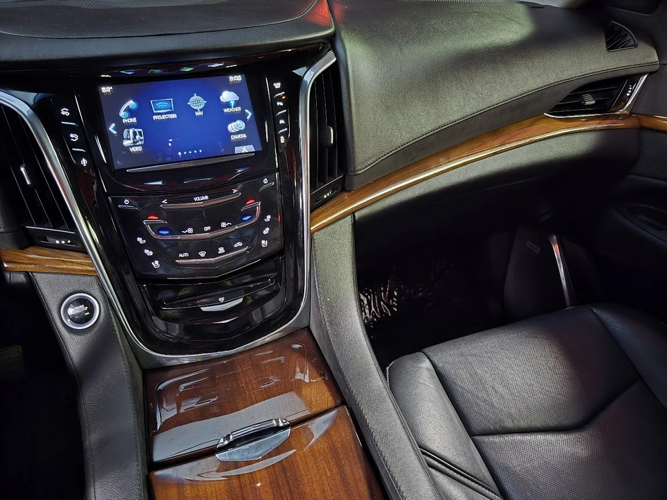2016 Cadillac Escalade 4th Gen - Image 18 of 21