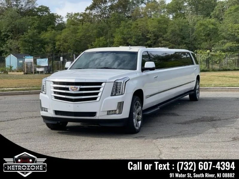 2016 Cadillac Escalade 4th Gen - Image 2 of 12