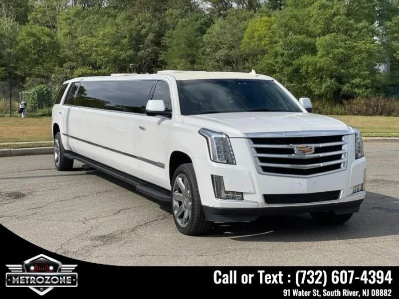 2016 Cadillac Escalade 4th Gen - Image 9 of 12