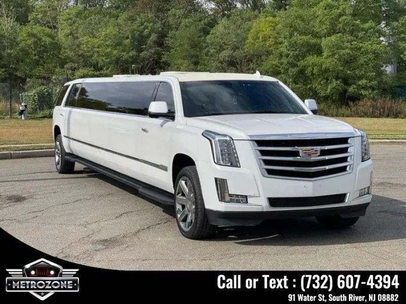 2016 Cadillac Escalade 4th Gen - Image 9 of 12