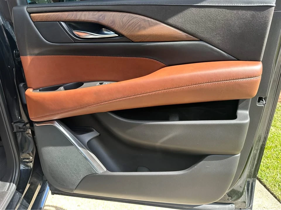 2016 Cadillac Escalade 4th Gen - Image 8 of 10