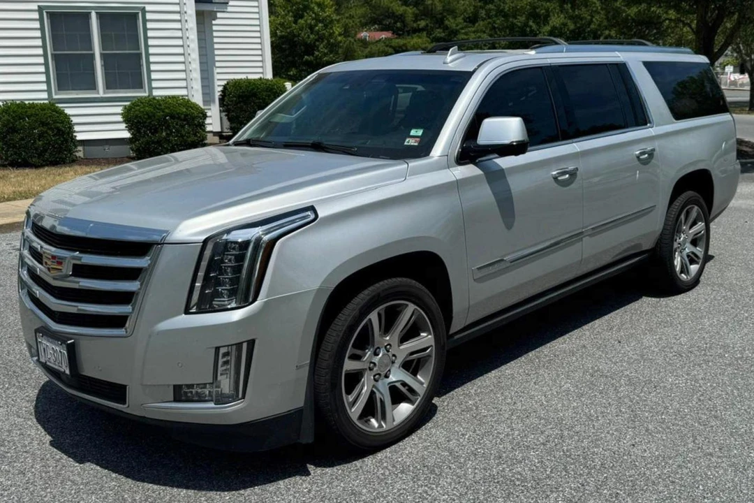 2016 Cadillac Escalade 4th Gen - Image 7 of 31