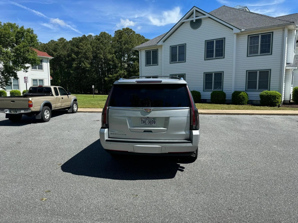 2016 Cadillac Escalade 4th Gen - Image 12 of 31