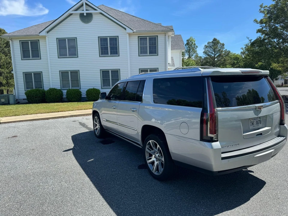 2016 Cadillac Escalade 4th Gen - Image 11 of 31