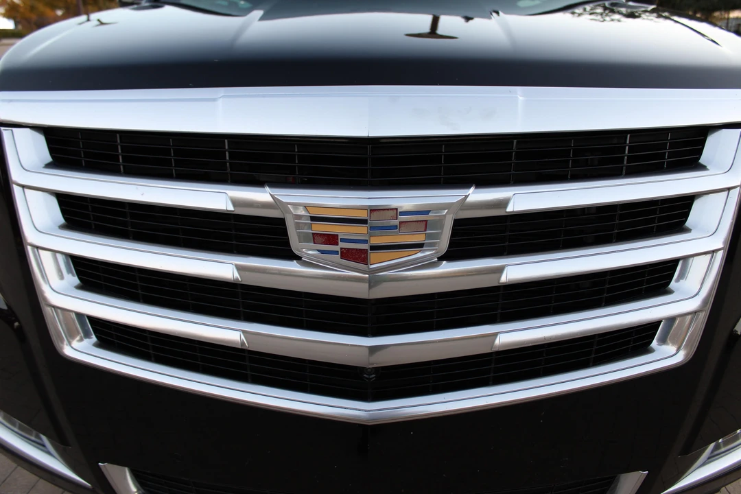 2016 Cadillac Escalade 4th Gen - Image 18 of 31