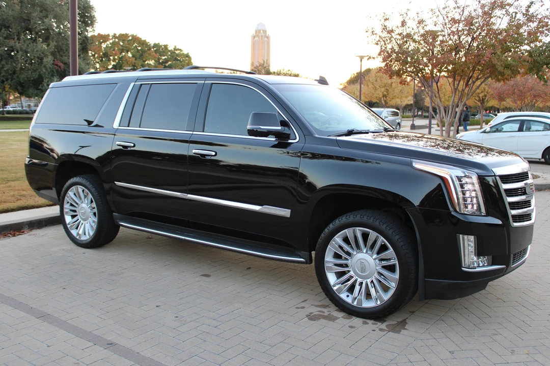 2016 Cadillac Escalade 4th Gen - Image 16 of 31