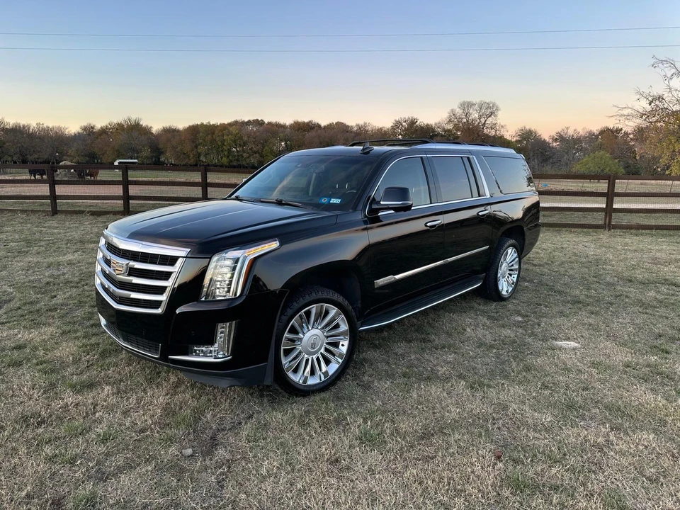 2016 Cadillac Escalade 4th Gen - Image 9 of 31