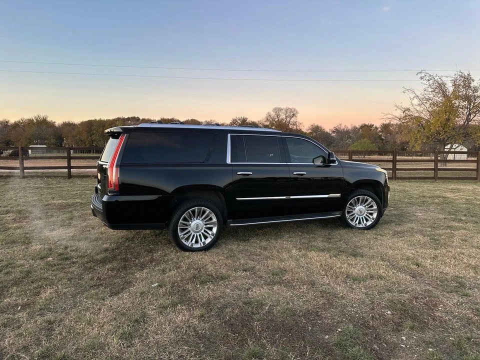 2016 Cadillac Escalade 4th Gen - Image 14 of 31