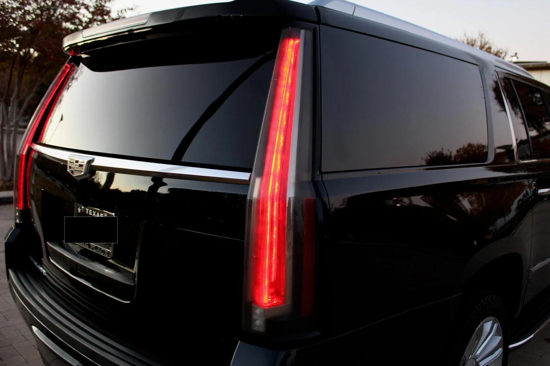 2016 Cadillac Escalade 4th Gen - Image 29 of 31