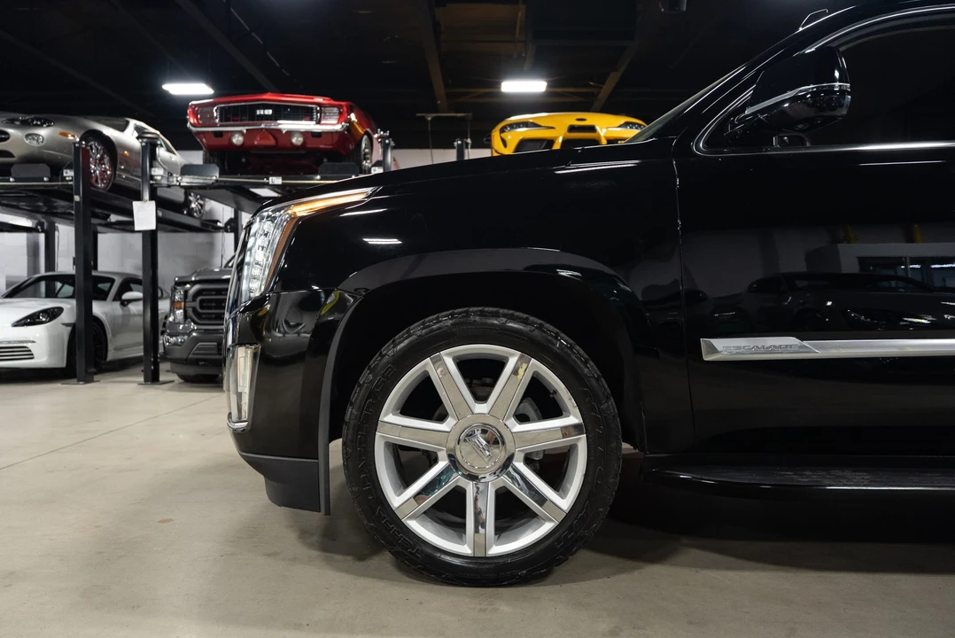 2016 Cadillac Escalade 4th Gen - Image 10 of 31