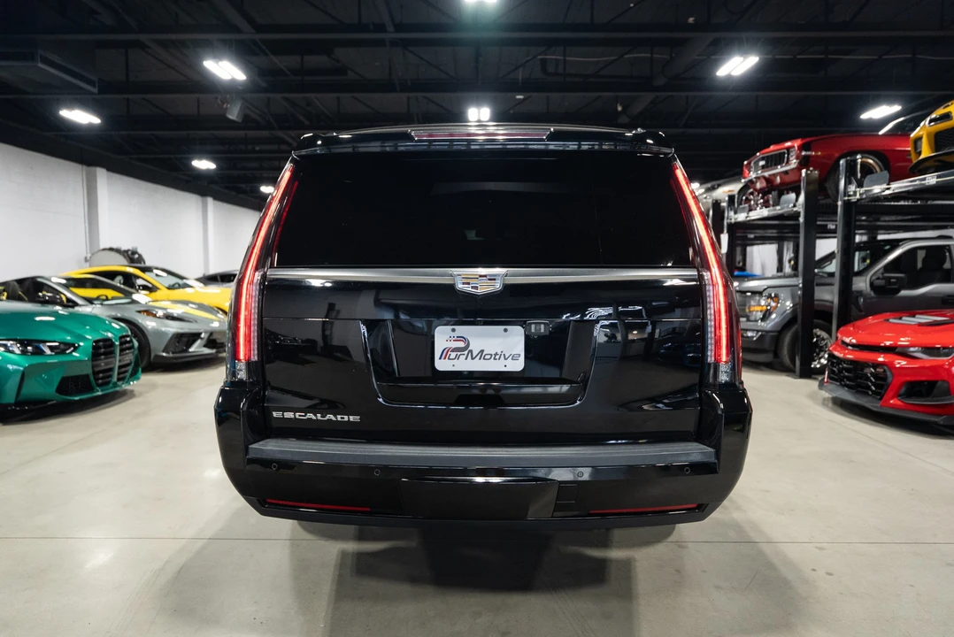 2016 Cadillac Escalade 4th Gen - Image 5 of 31