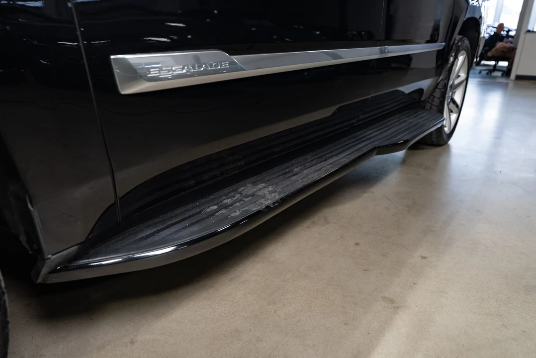 2016 Cadillac Escalade 4th Gen - Image 23 of 31