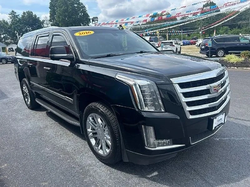 2016 Cadillac Escalade 4th Gen - Image 2 of 12