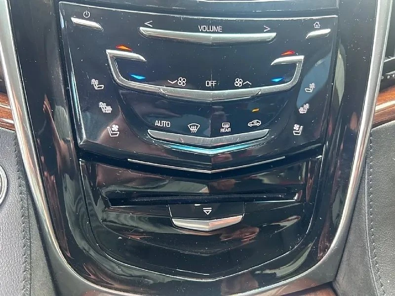 2016 Cadillac Escalade 4th Gen - Image 10 of 12