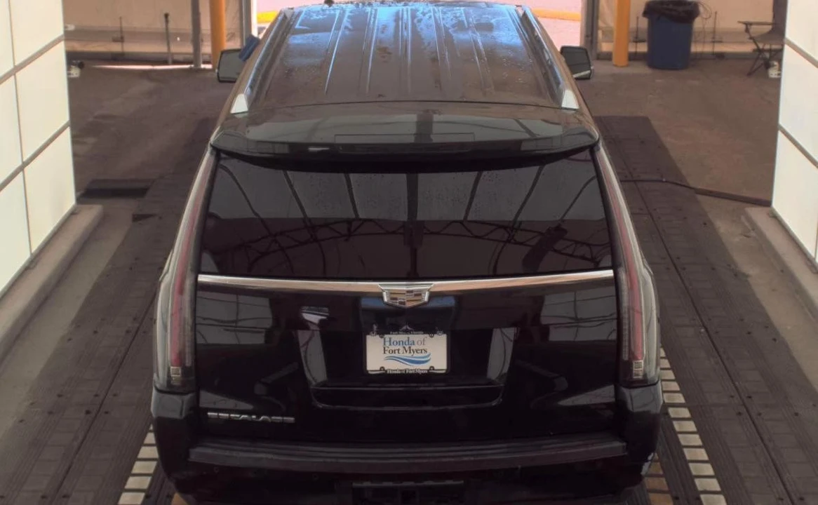 2016 Cadillac Escalade 4th Gen - Image 5 of 14